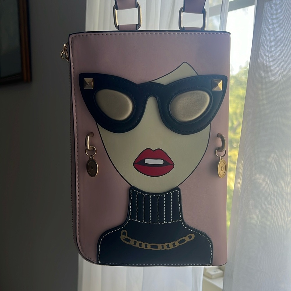 Unique Pink Clutch With 3-D Earrings